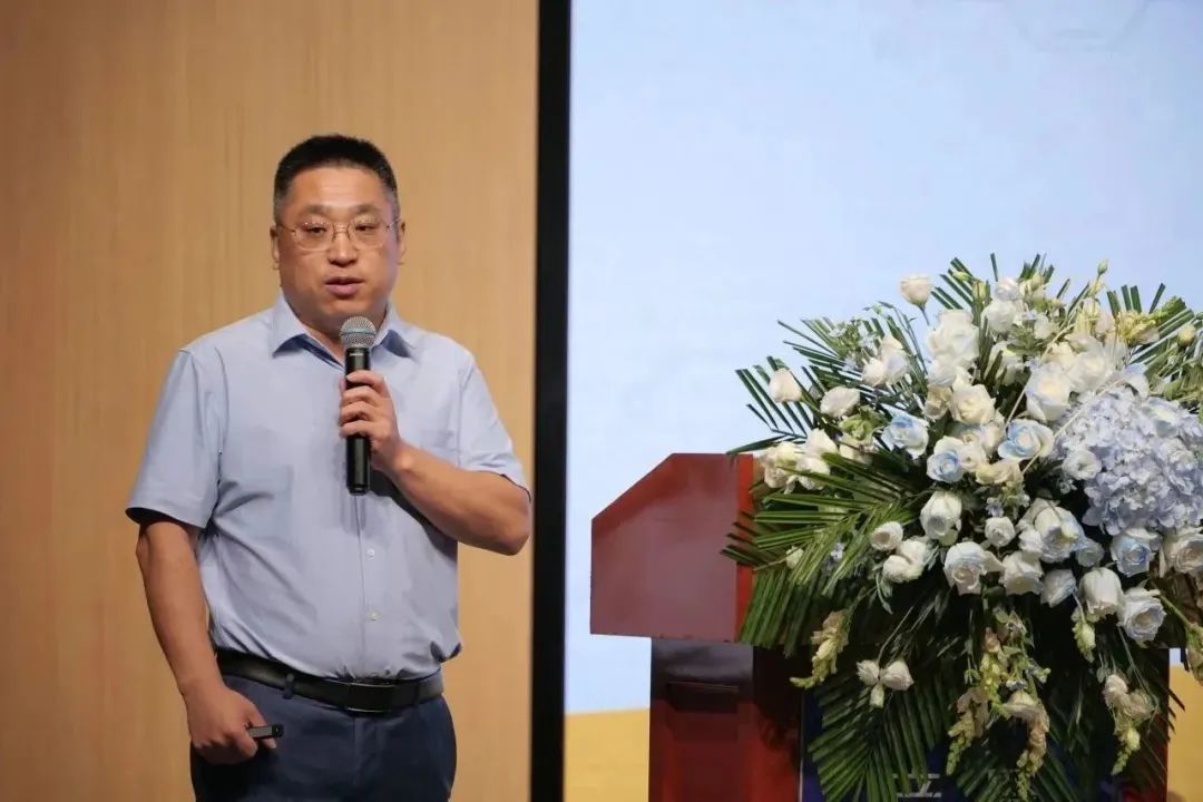 新能源 新动力 新未来|304am永利集团股份“动力与能源工业集群”圆桌座谈会顺遂召开
